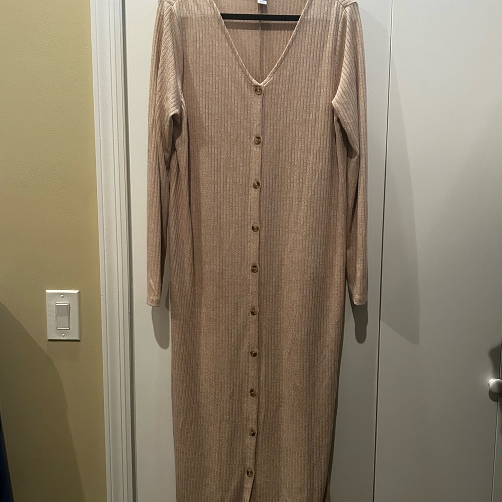 Old Navy Beige Long Sleeve Button-Down Dress